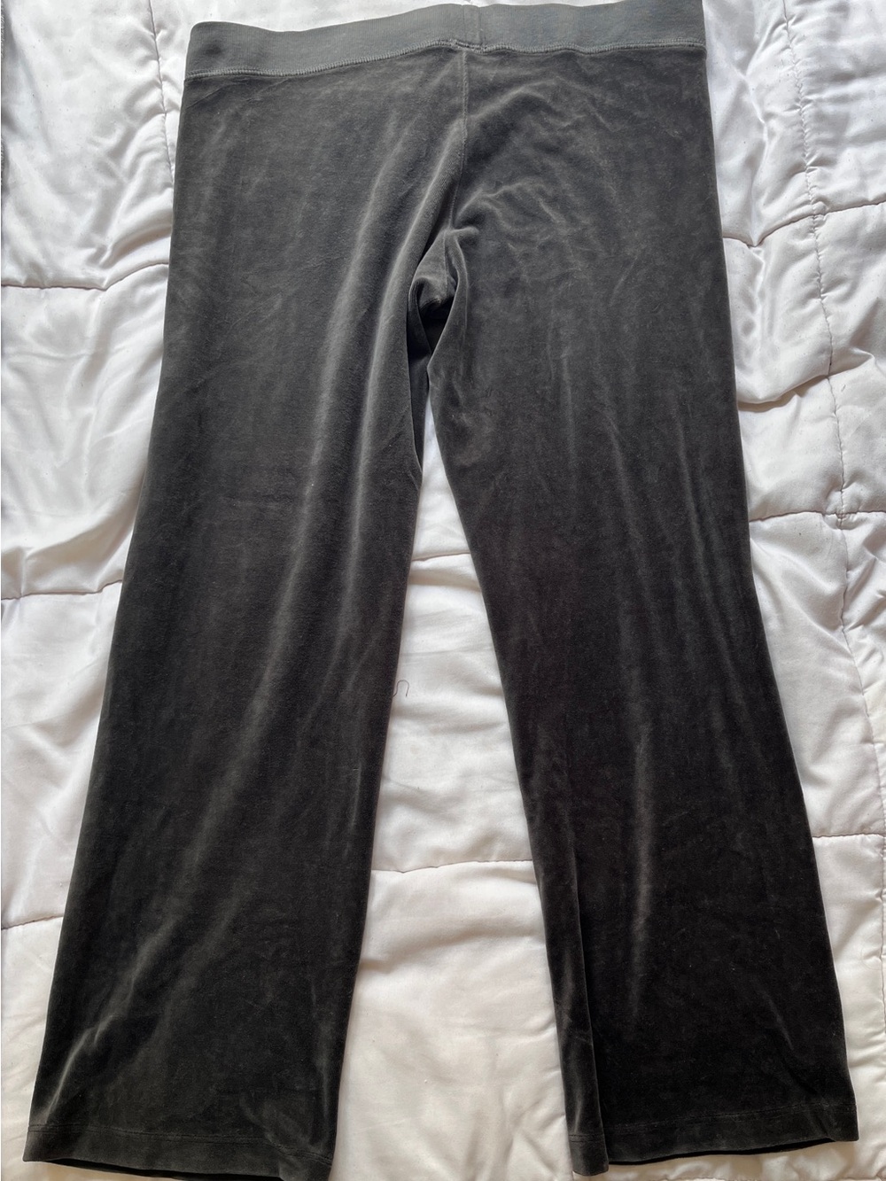 Vintage Juicy Couture Velour Track Pants
Women M - Grey - Y2K - Picture 2 of 4